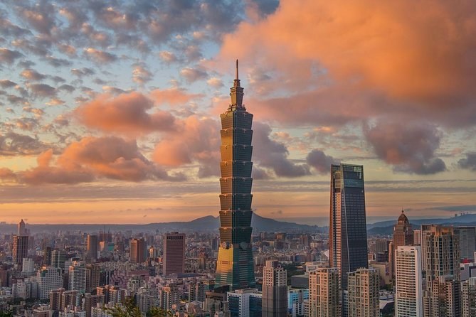 Private Custom Taipei Layover Tour from TPE airport